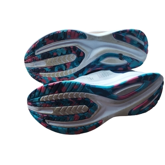 10.5 Saucony PWRrun navy pink gold and gray shoe - Picture 3 of 6